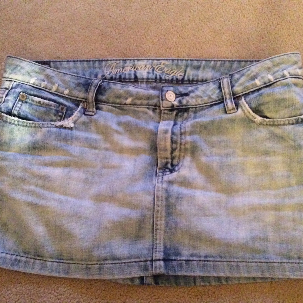 American Eagle Outfitters Washed Out Denim Mini Skirt Size 8